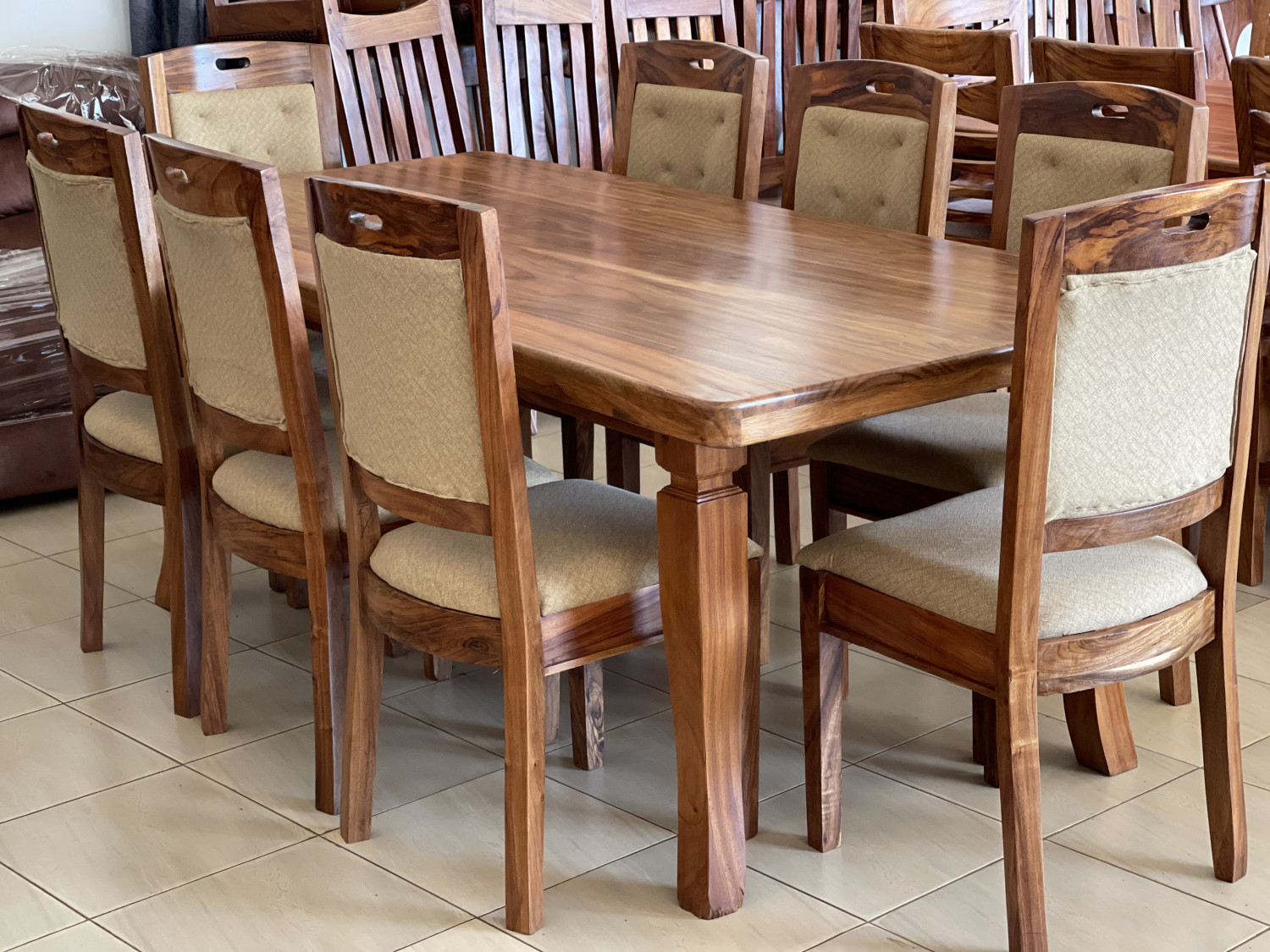 Polished Woody Home Executive Dinning Set Furniture 8 Seaters