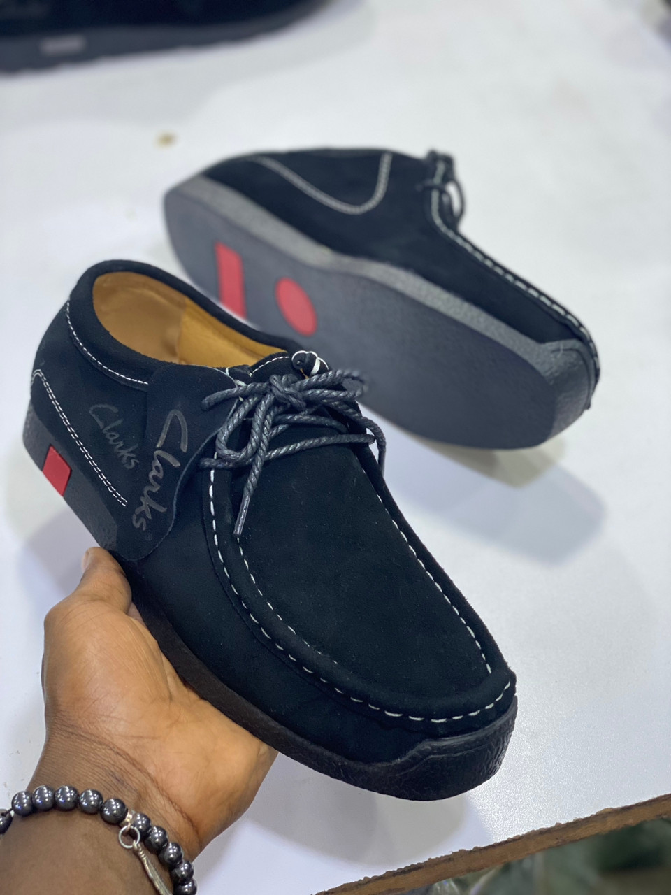 Men’s Lacers Suede Men’s Casual Clarks Shoe _ Black & Brown