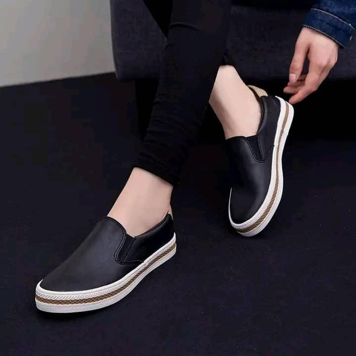 Flat Casual Sneakers for Women Shoes Slip on Breathable Comfortable Light Loafers